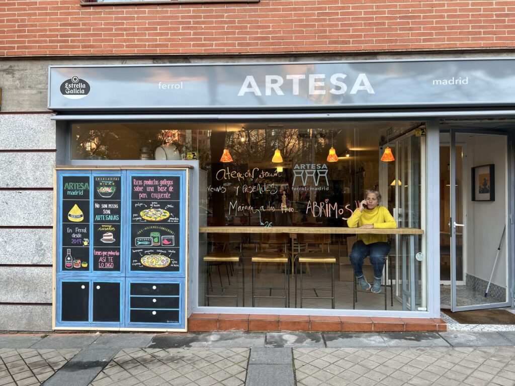 Fachada del Restaurante Artesa en Madrid